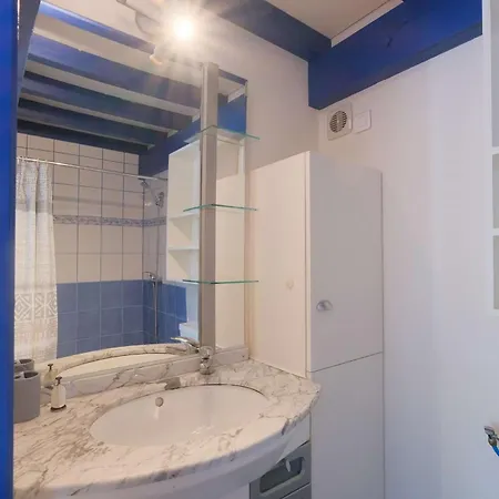 16 Personnes Avec Piscine וילה ביסקארוס